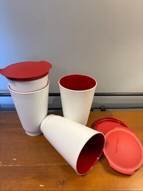 New Tupperware Allegra Set Of 4 Red And White Tumblers With Lids